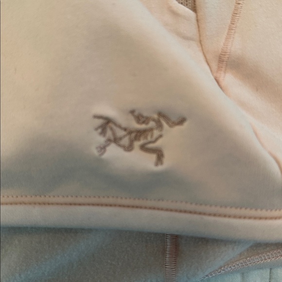 Arc'teryx Kyanite LT Hoody - Picture 4 of 7